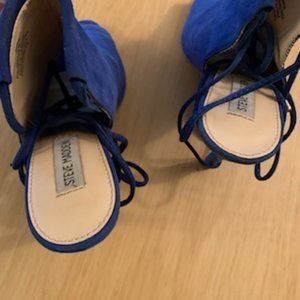 Steve Madden Royal Blue Suede Size 8.5M